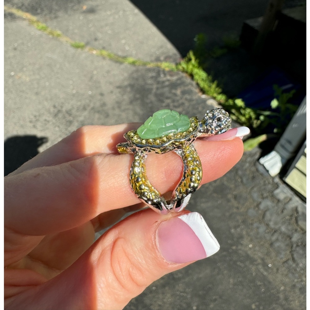 Turtle Statement Ring - Picture 12 of 16
